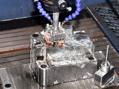 Mold discharge